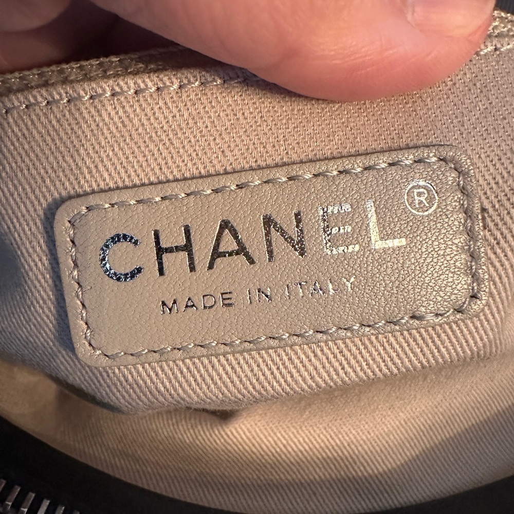 CHANEL
2013 Wild Stitch two-way bag - Picture 12 of 17
